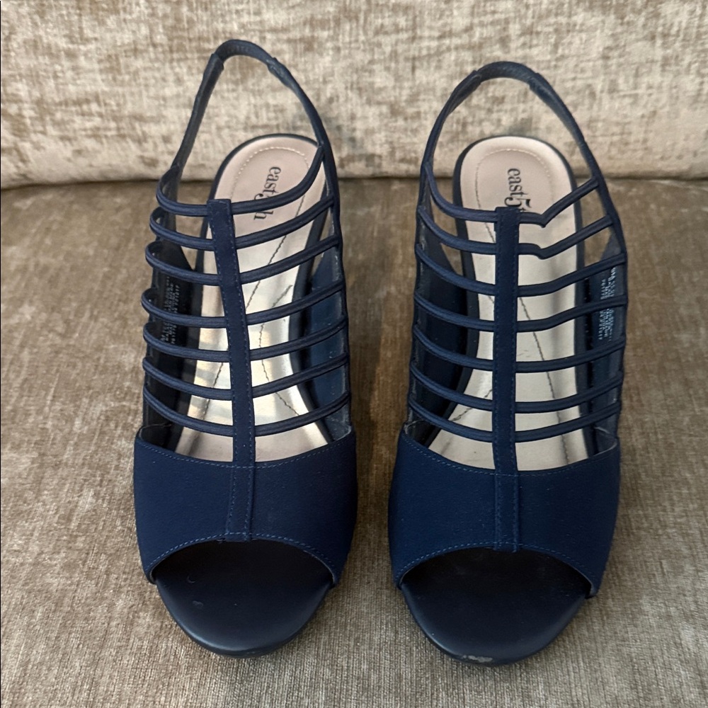 East 5th Women's Strappy Navy Heels